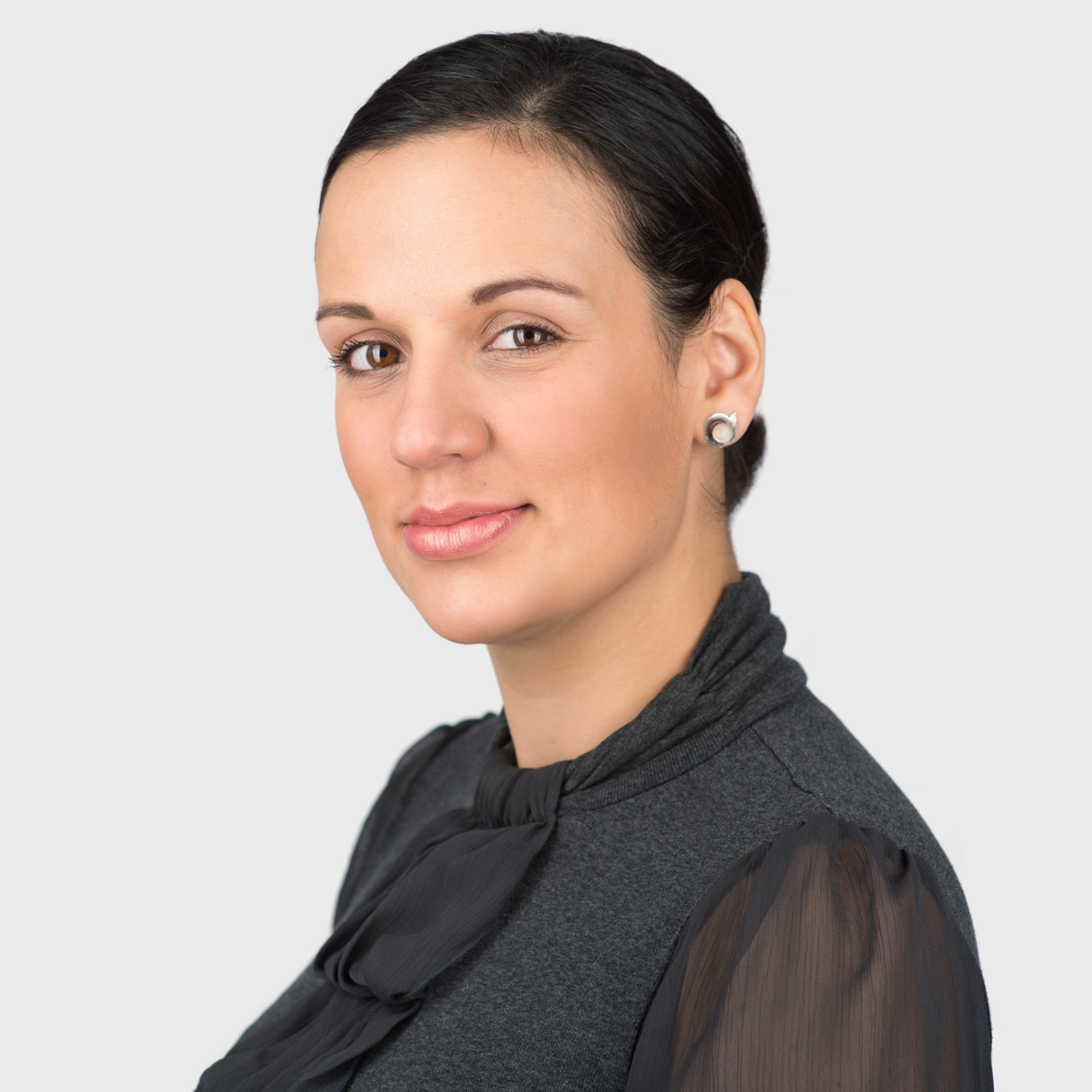 Dea Markova Headshot