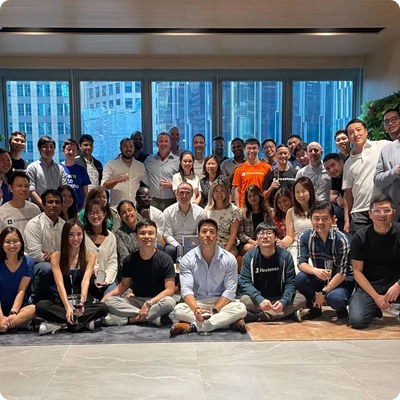 team-pic team-pic